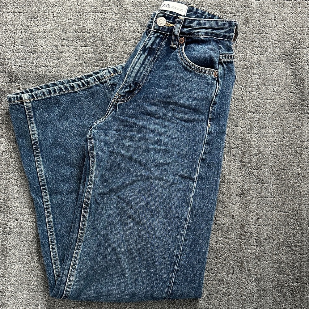 Zara Women's Classic Blue Straight Leg Jeans